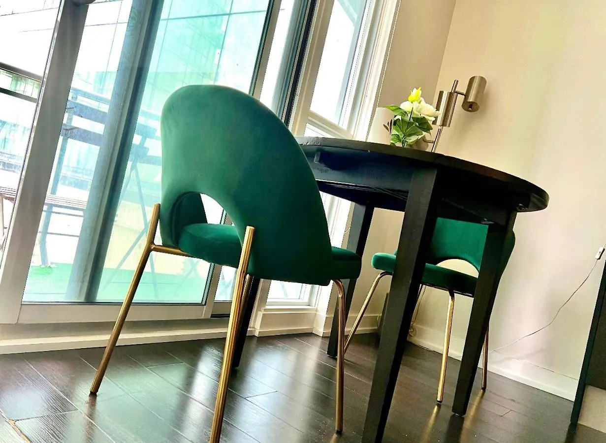 Morden Condo In The Center Of Downtown Toronto Canada
