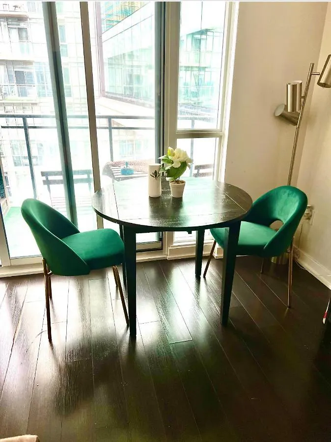 Morden Condo In The Center Of Downtown Toronto Apartment
